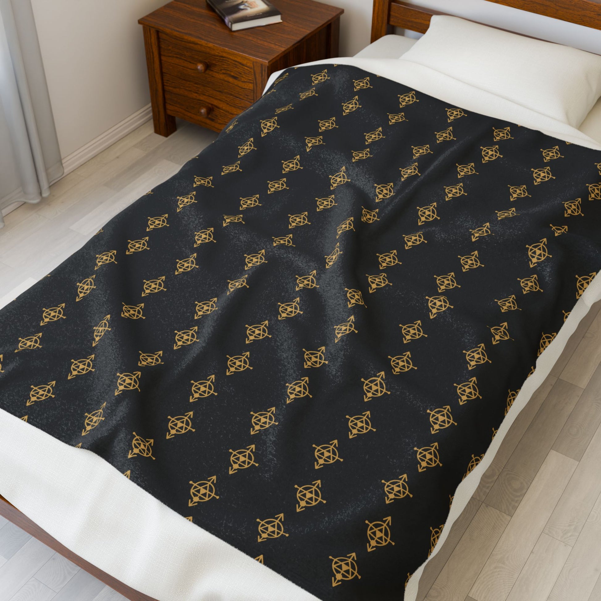 Luxurious Aligned Throw Plush Blanket